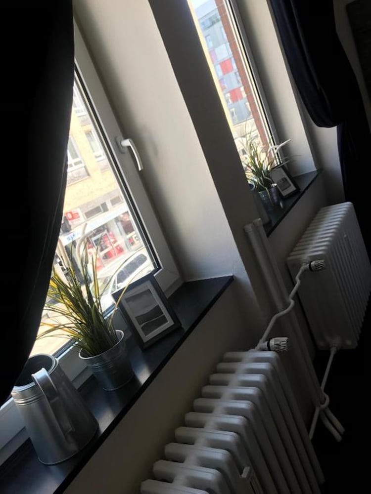 Hamburg Room 3/50