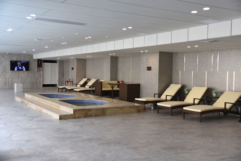 Menshine Gloria Plaza Hotel Shantou 25/50