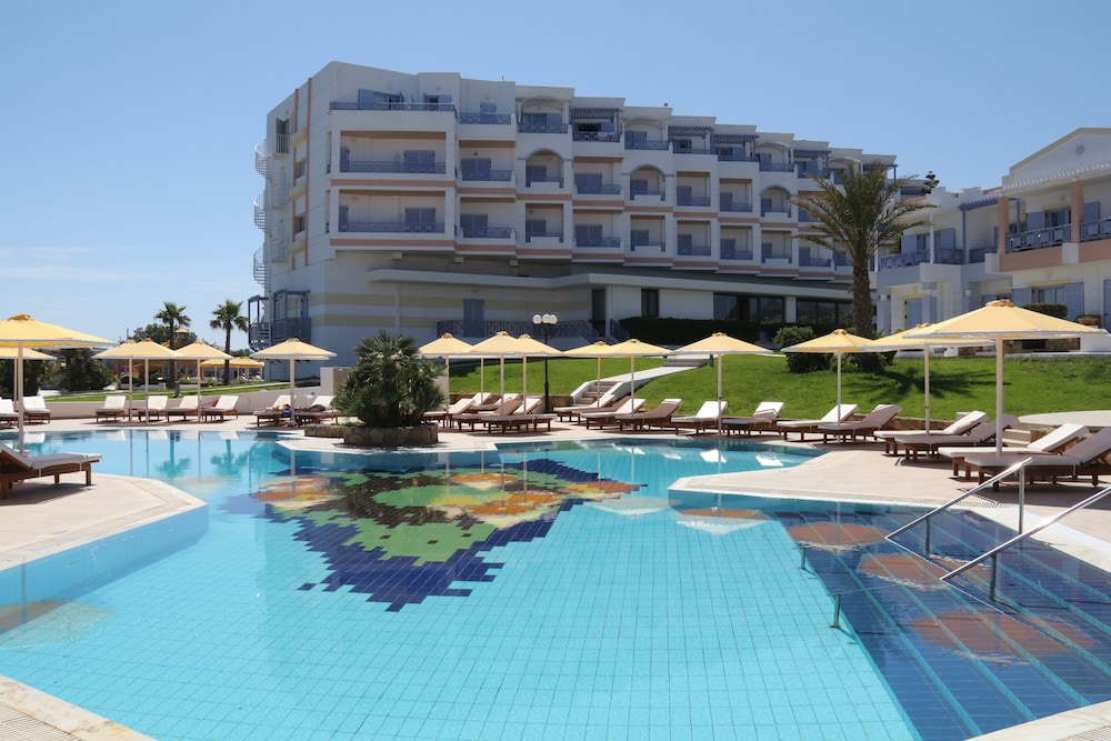 Oya Beach in HERSONISSOS