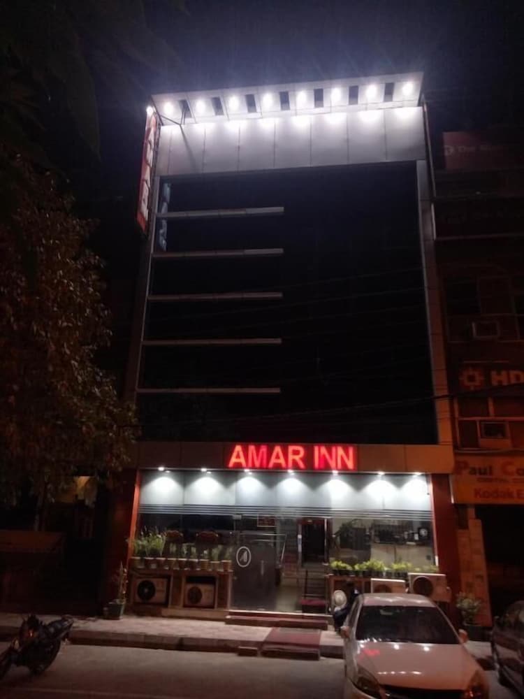 Amar Inn 2/57