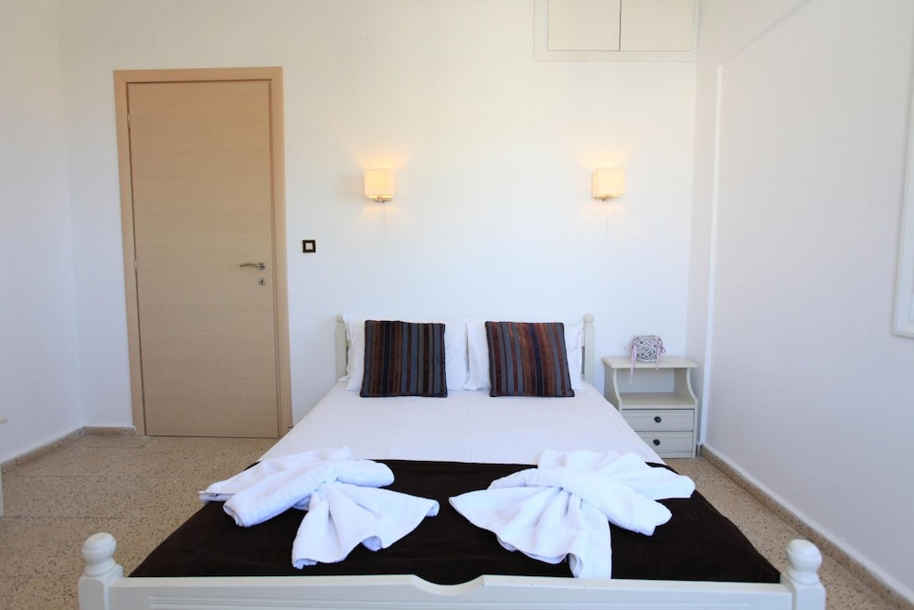 Iraklis Apartments 16/50