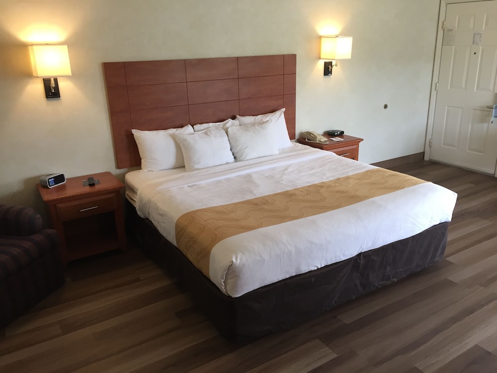 Quality Inn Lake George 17/38
