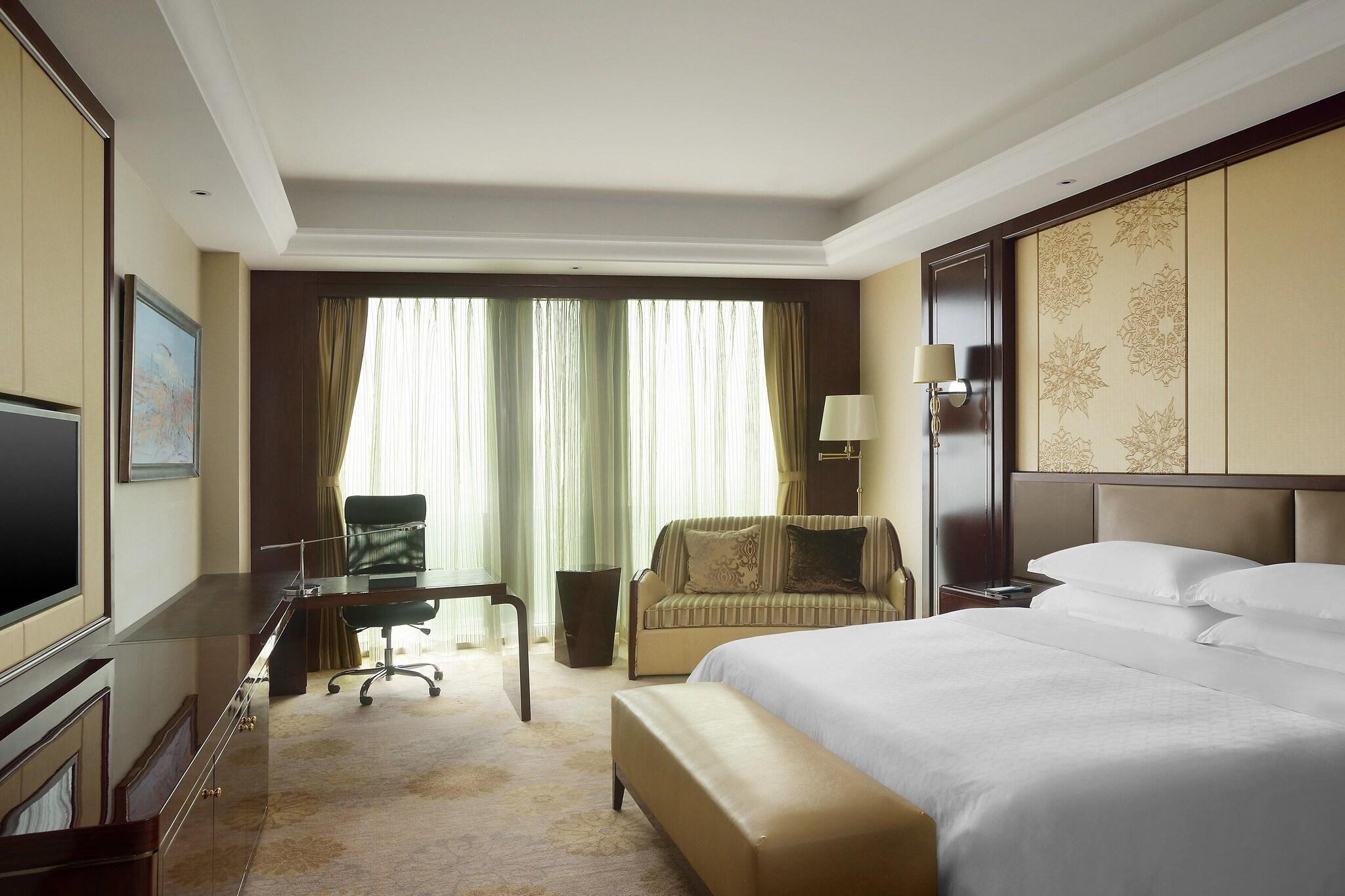 غرفة ديلوكس بسرير مزدوج، Sheraton Shenyang South City Hotel 2/3
