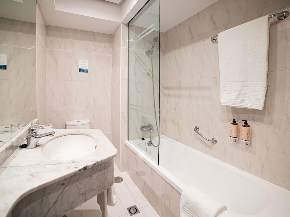 Mercure San Sebastian Monte Igueldo 44/44