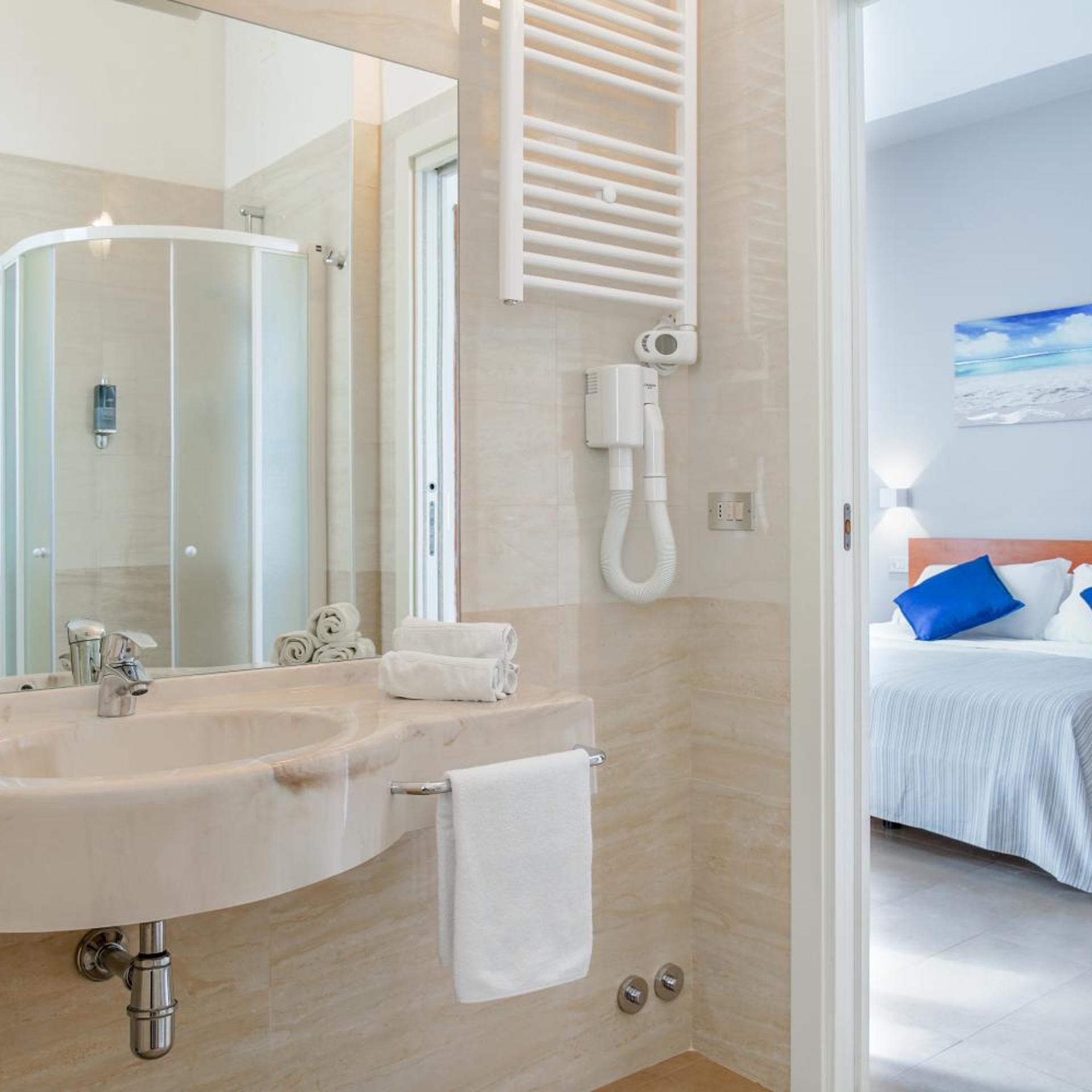 Hotel Mon Pays 45/50