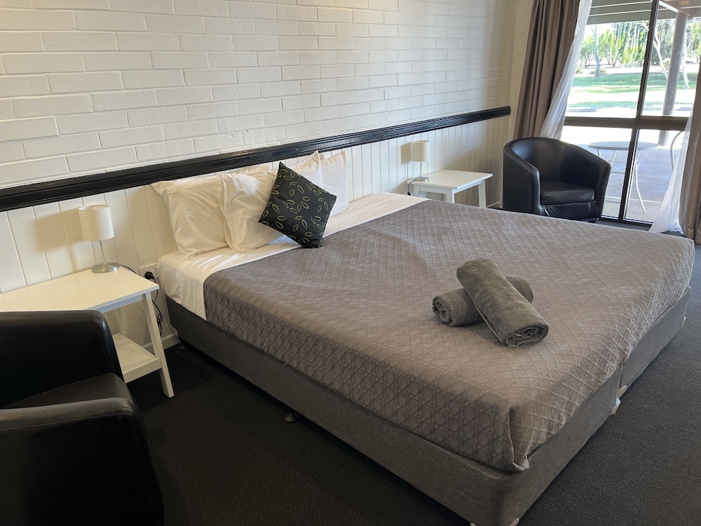 Albert Park Motor Inn 23/63