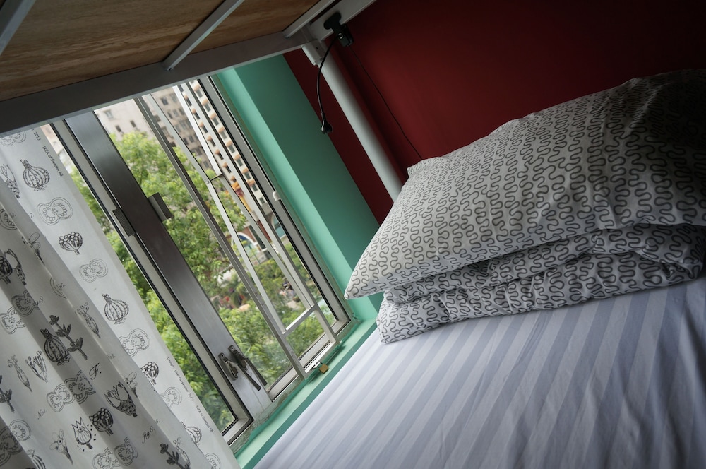 Rainbow Lodge Hk 8/39
