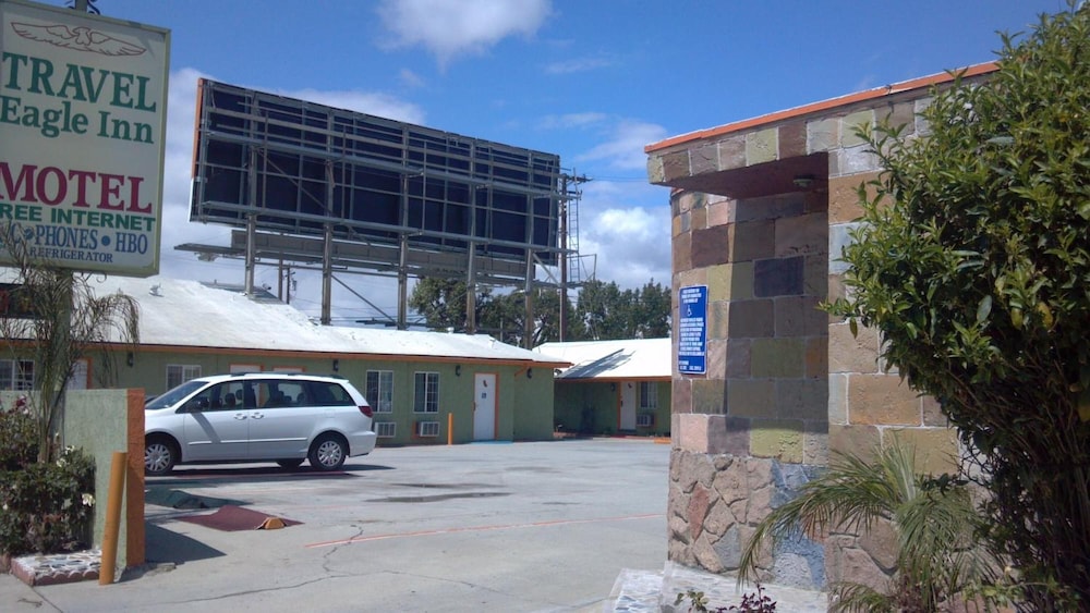 Travel Eagle Inn 46/55