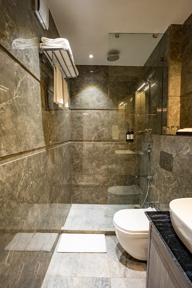 Regenta Place Raaj Agra 21/26