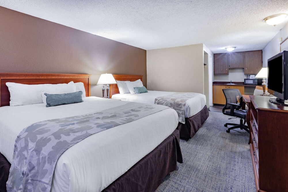 Monroe Hotel 14/52