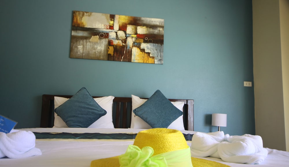 Saphli Villa Beach Resort 57/77
