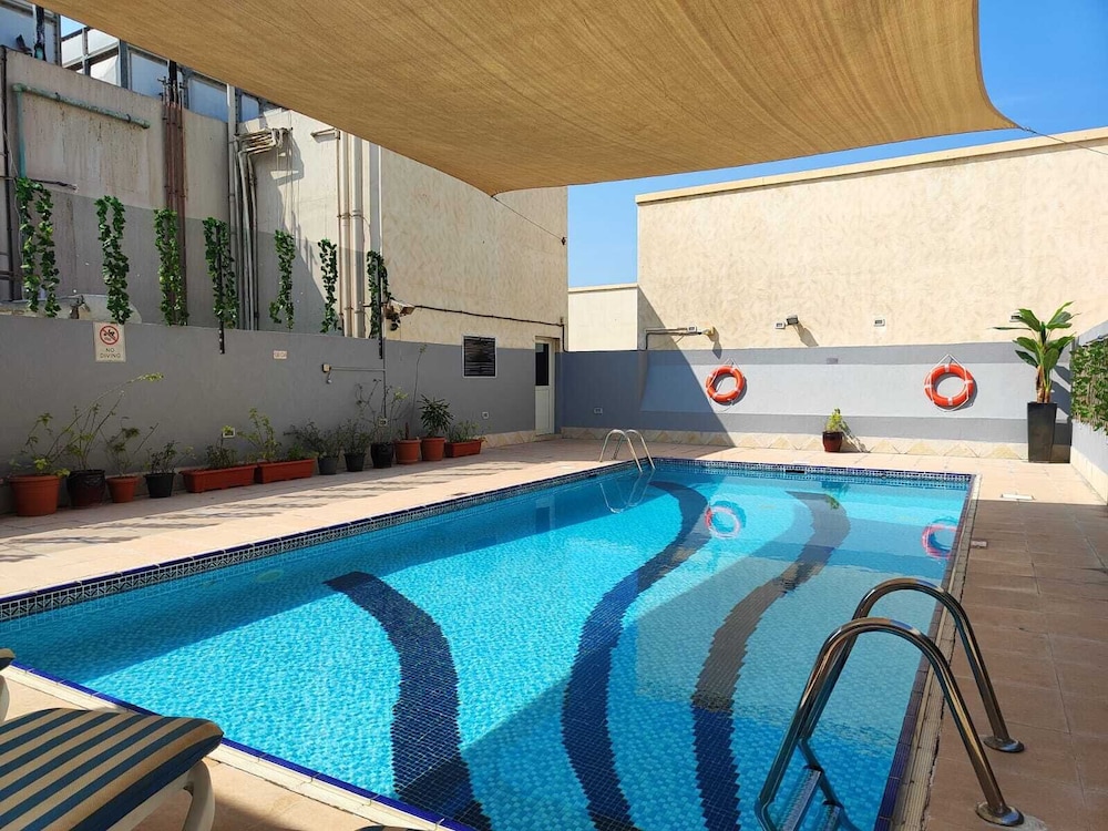 Al Raya Hotel Apartments 43/63