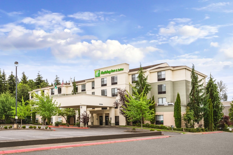 Holiday Inn and Suites Bothell an IHG Hotel (ex. Red Lion Inn & Suites) 12/13
