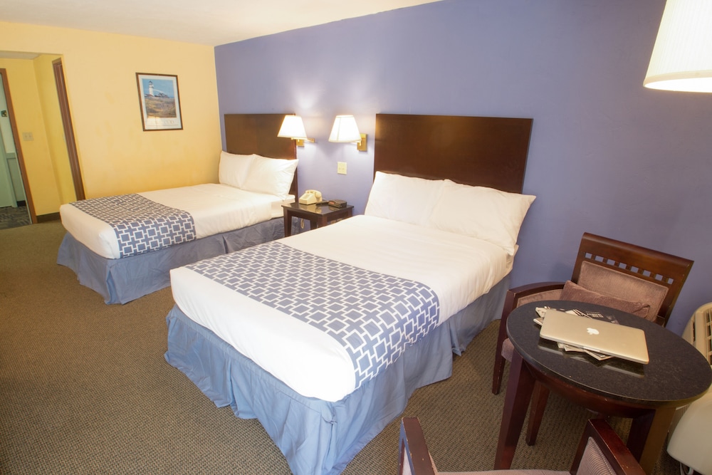 Tidewater Inn 19/70