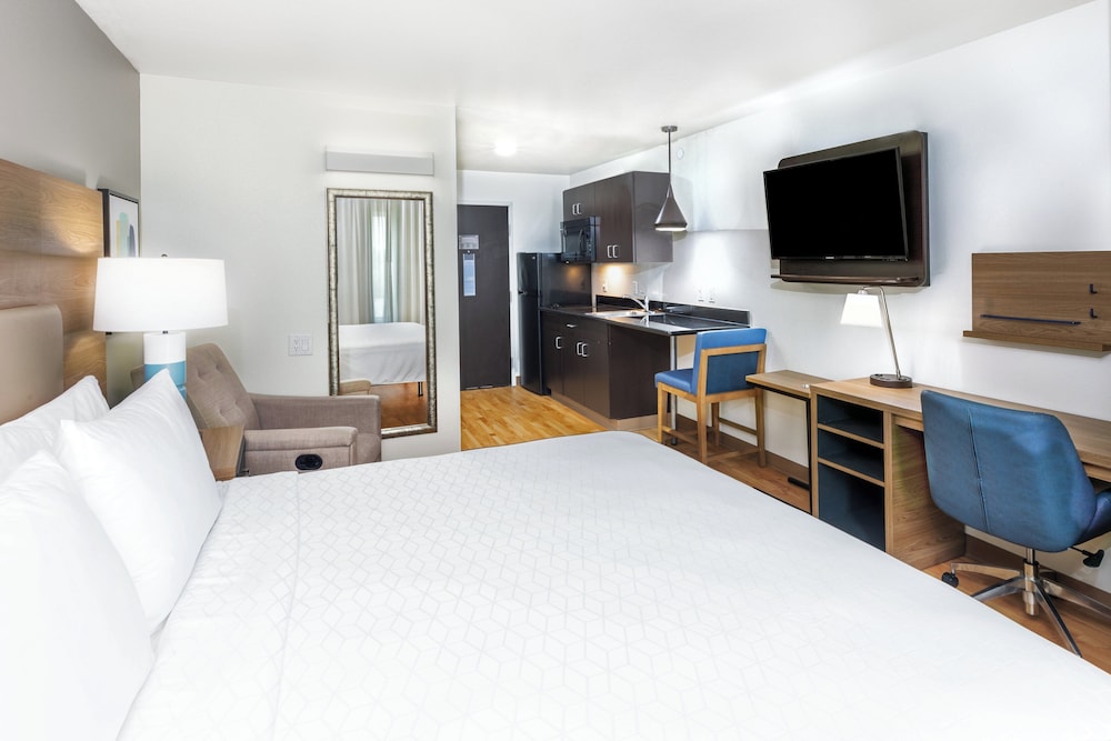 Candlewood Suites Muskogee, an IHG Hotel 20/51