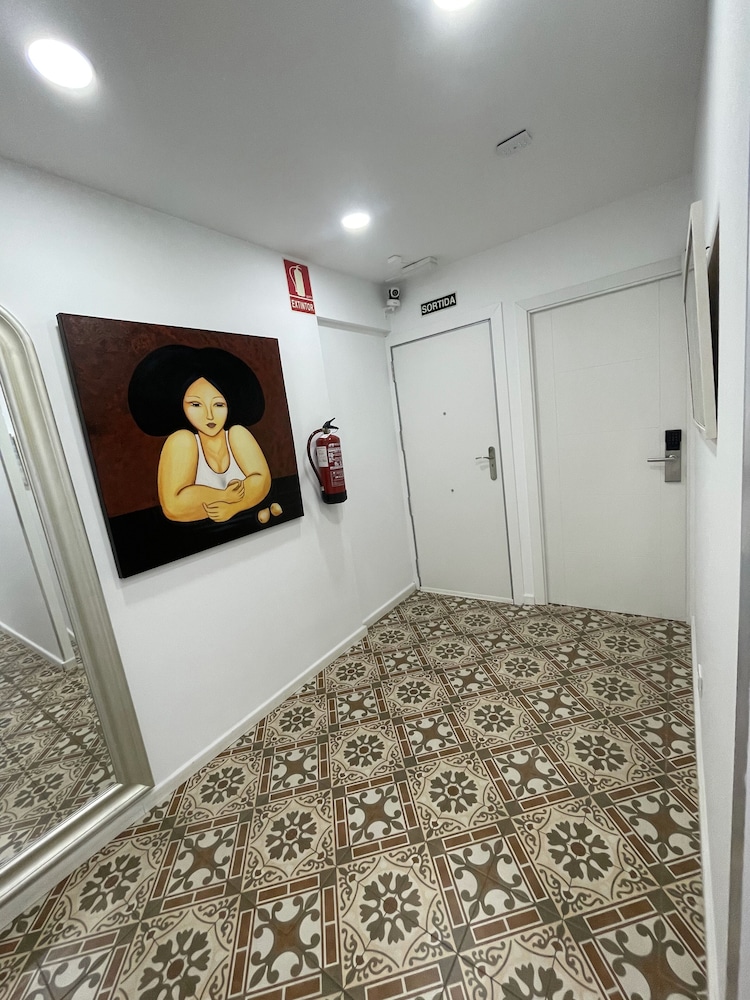 Hostal Nova 6/64