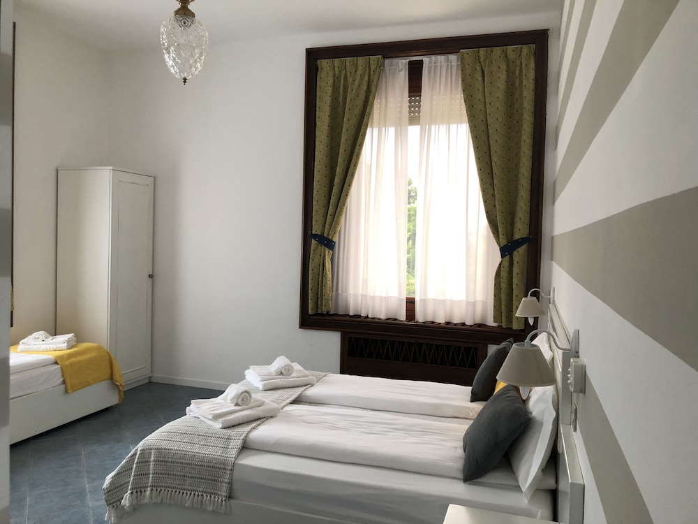 Hotel La Fontana 36/76