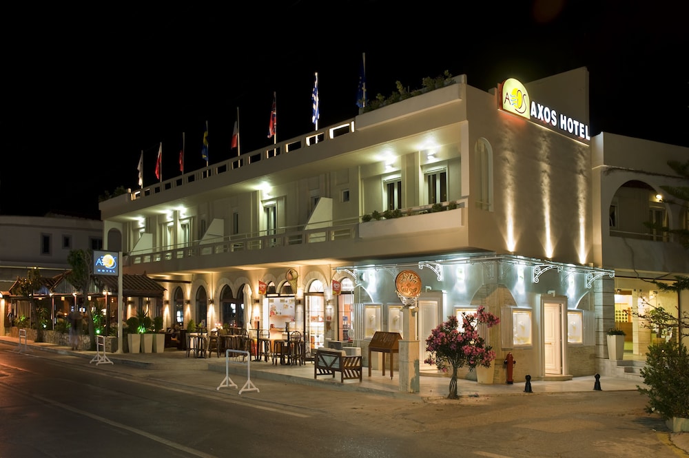 Axos Hotel 6/70