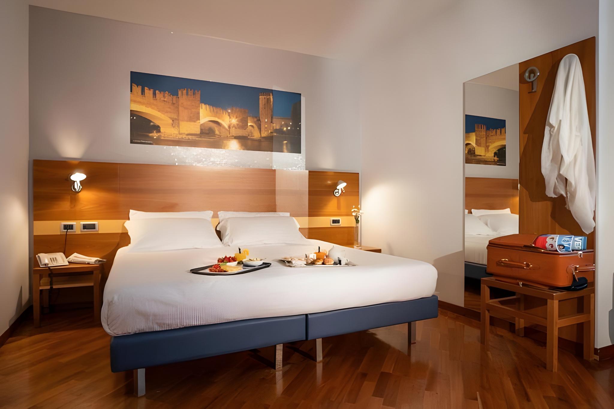 Room, Single, French Bed