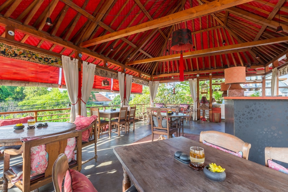 Villa Kamar Kamar Rumah Tamu 30/45