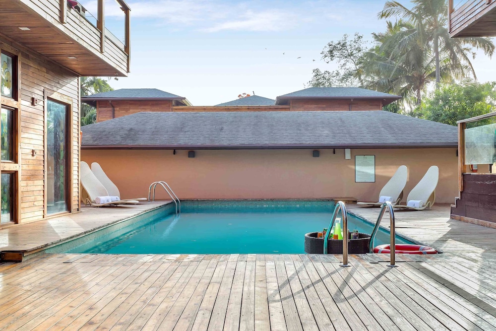 The Baga Beach Resort 63/66