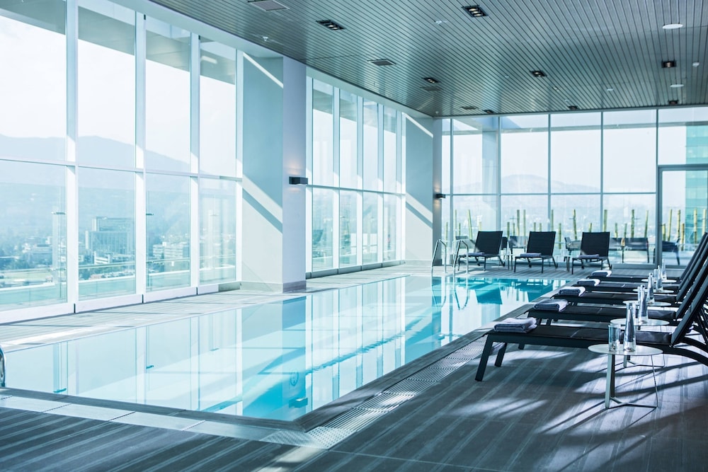 Courtyard Santiago Las Condes 31/55