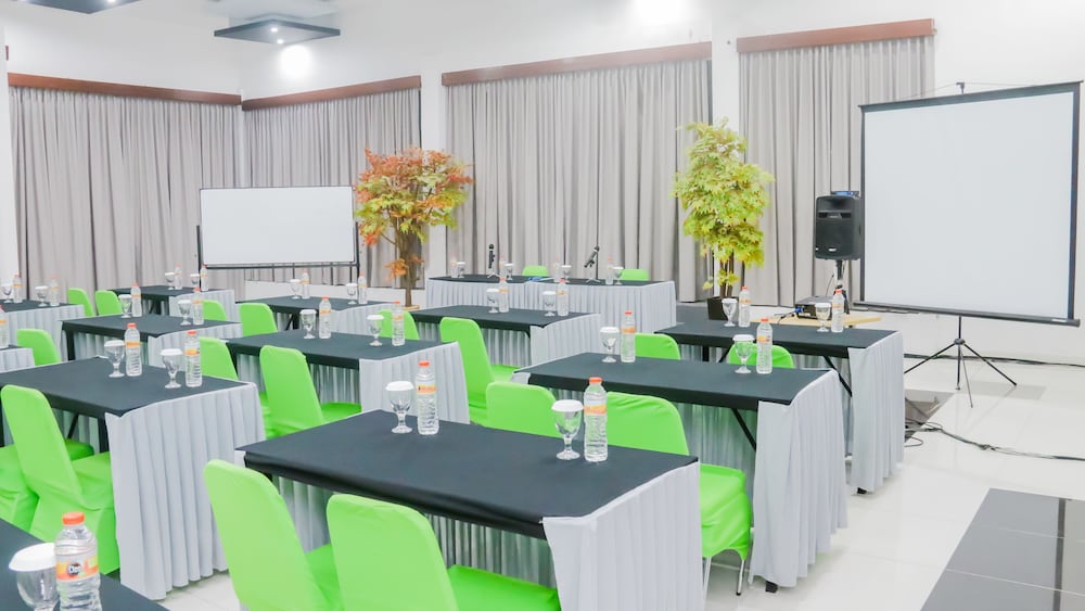 FIZZ HOTEL LOMBOK 28/32