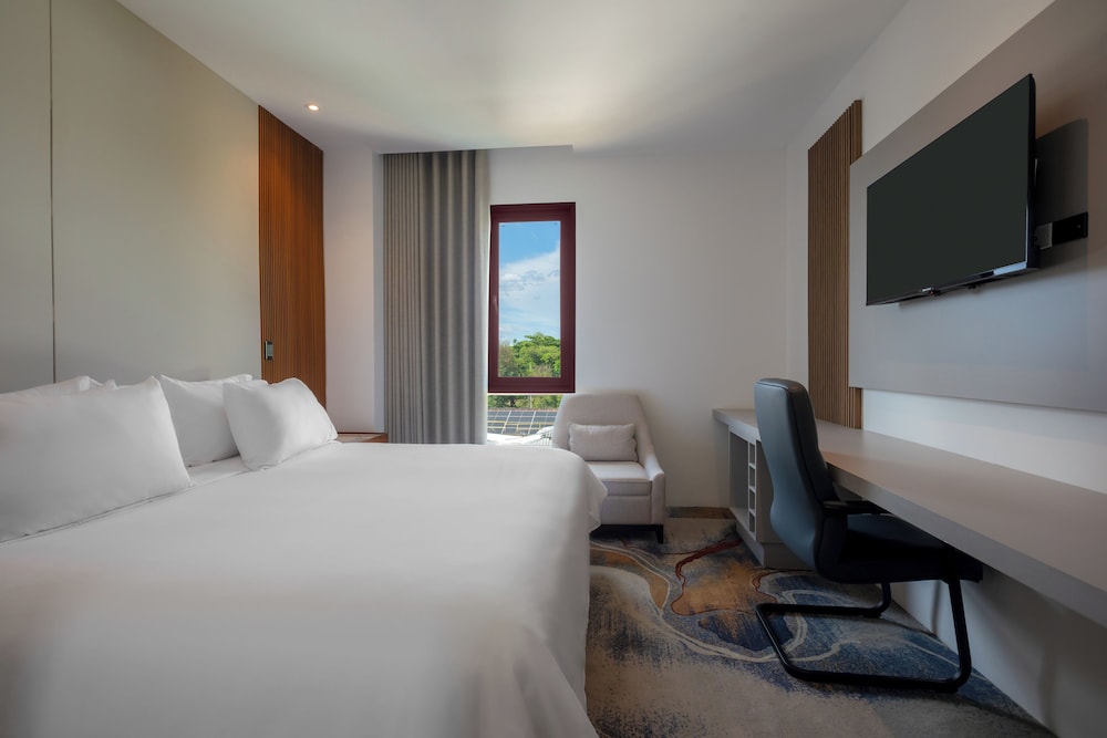 EXECUTIVE, DOUBLE BED