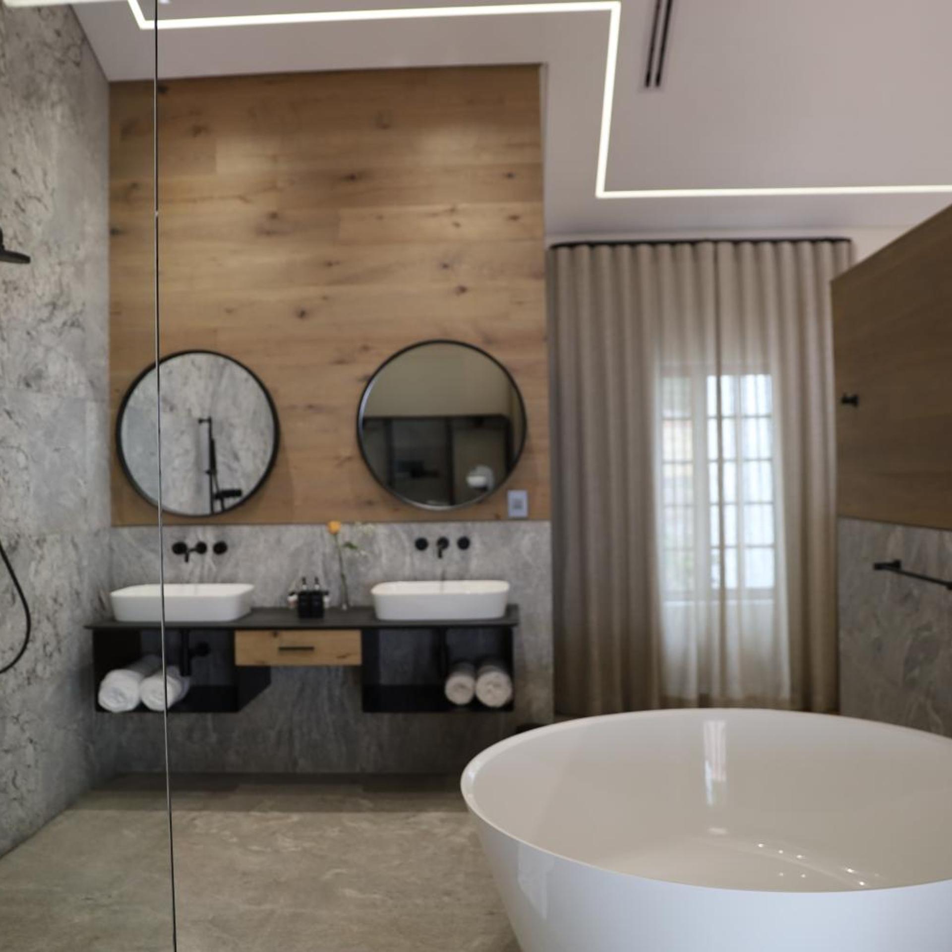 جناح شهر العسل، The Giglio Boutique Hotel 3/3