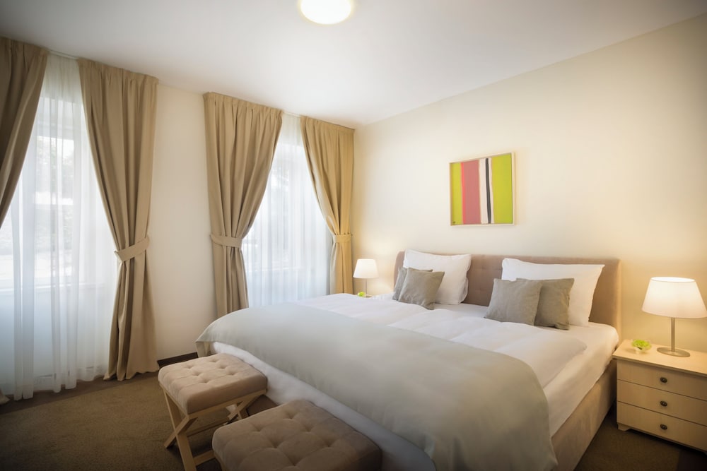 2 Bedrooms, Apartment, 2 King Beds, Sea View, Sofa
