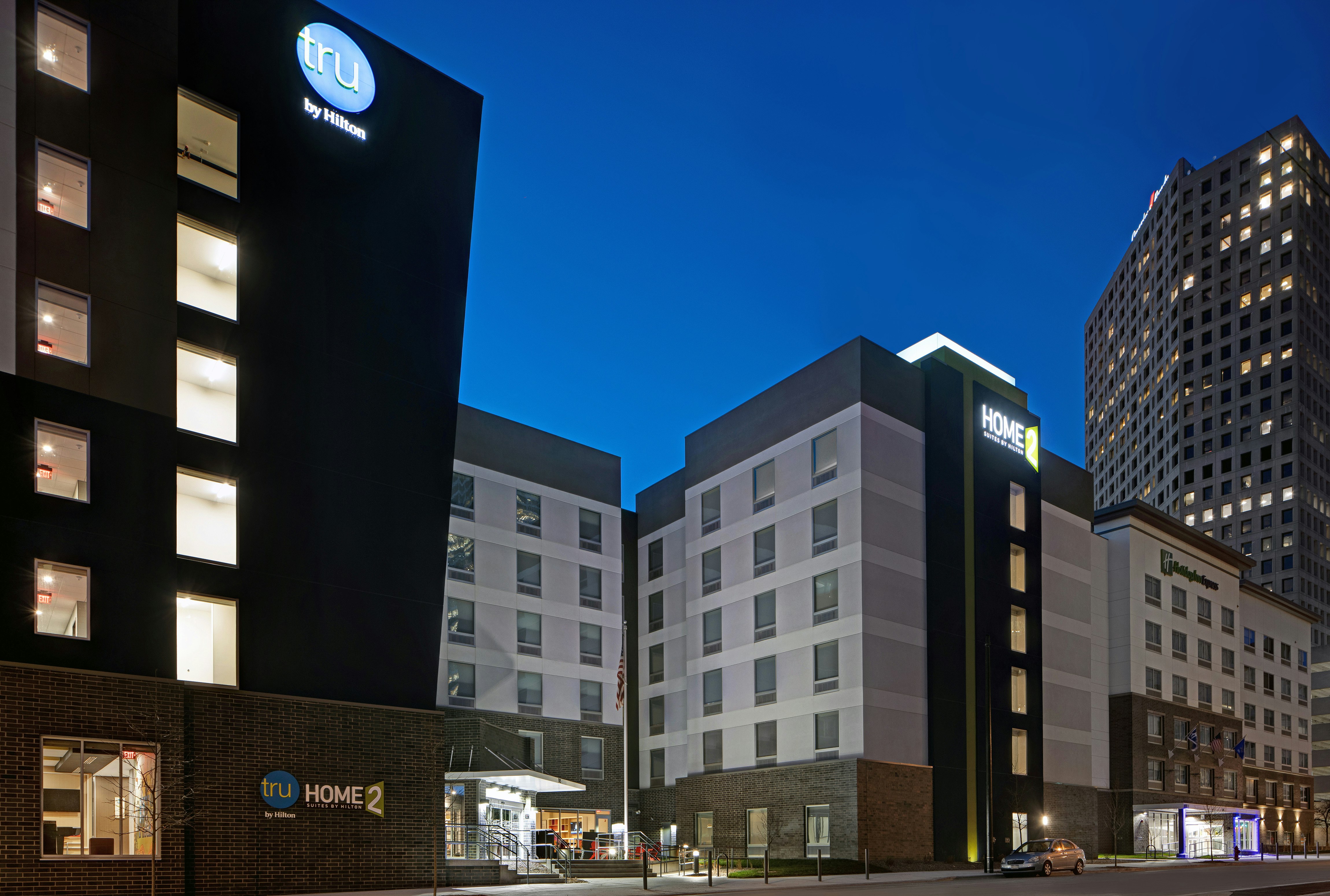 Tru By Hilton Milwaukee Downtown Wi 2/49