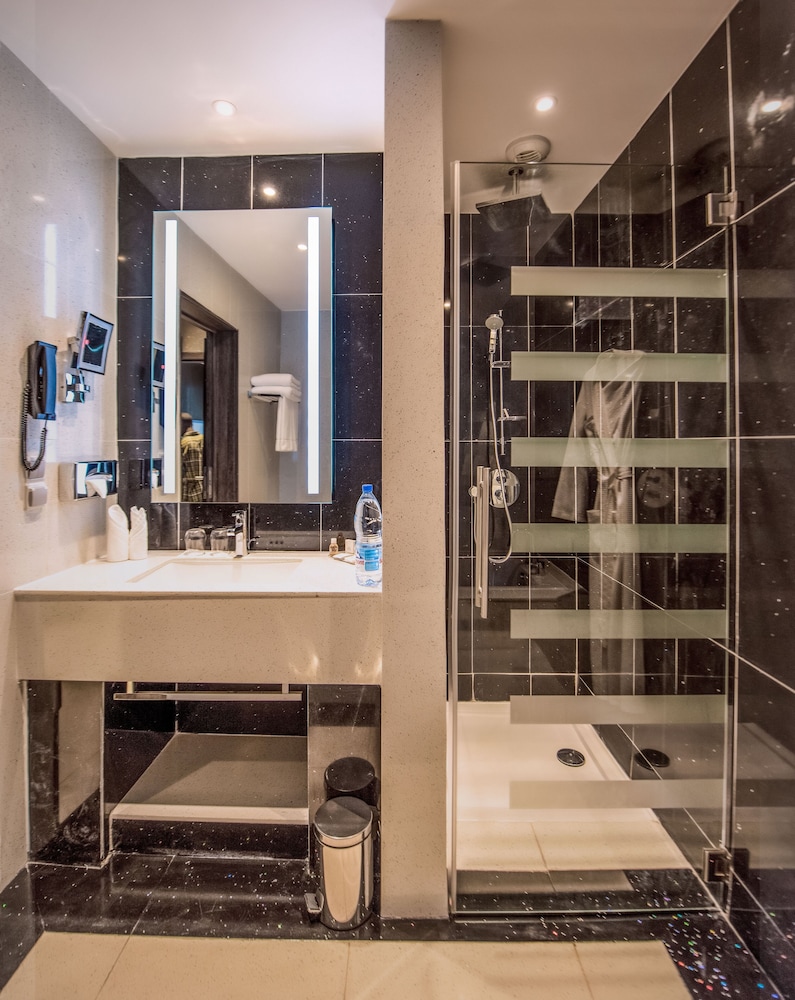 Krystal Palace Douala 38/39