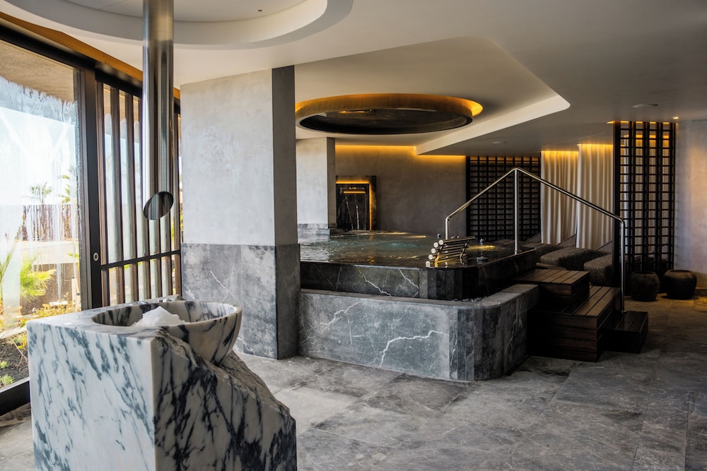 Las Terrazas de Abama Suites 11/75