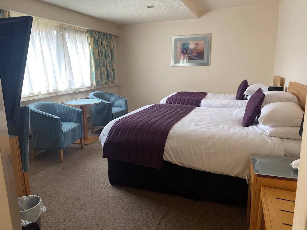 Frodsham Forest Hills Hotel 12/57