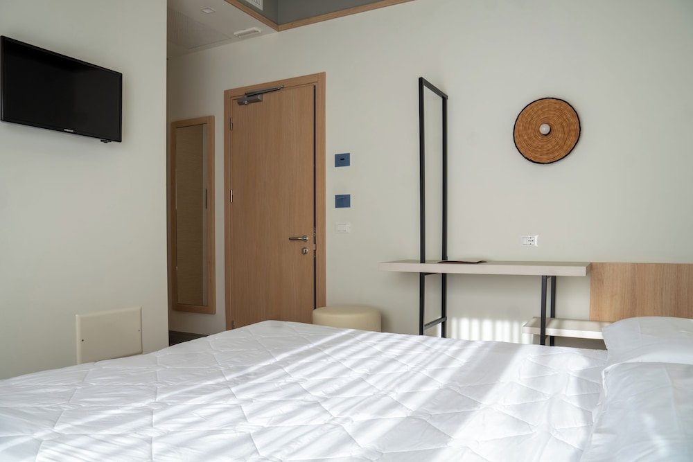 Hotel Columbia &amp; Ninfea 17/50