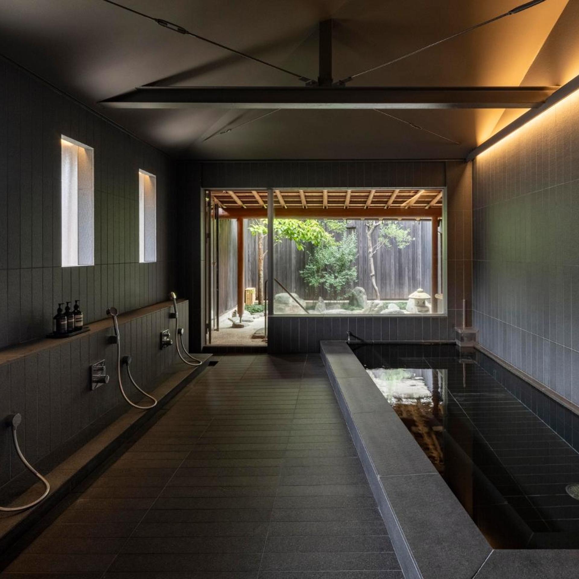 Momoyama Onsen Tsukimikan 27/49