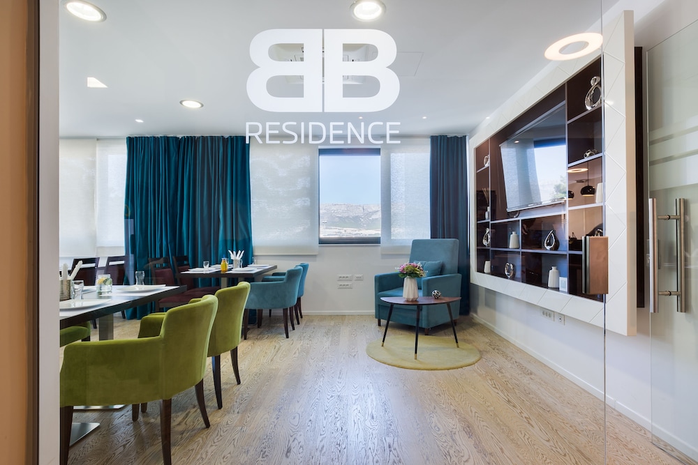 Bb Residence 56/73