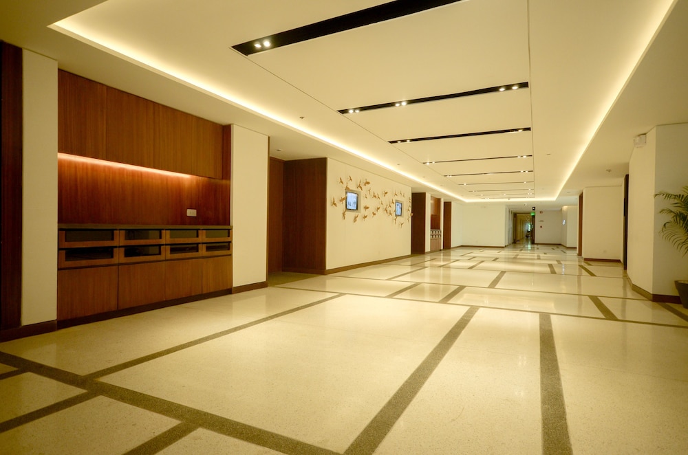Hue Hotels and Resorts Puerto Princesa Managed by HII 63/67