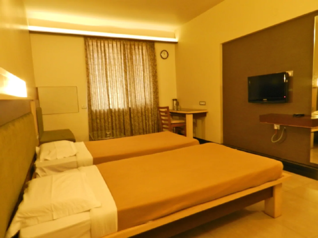 HOTEL BALA REGENCY 16/27