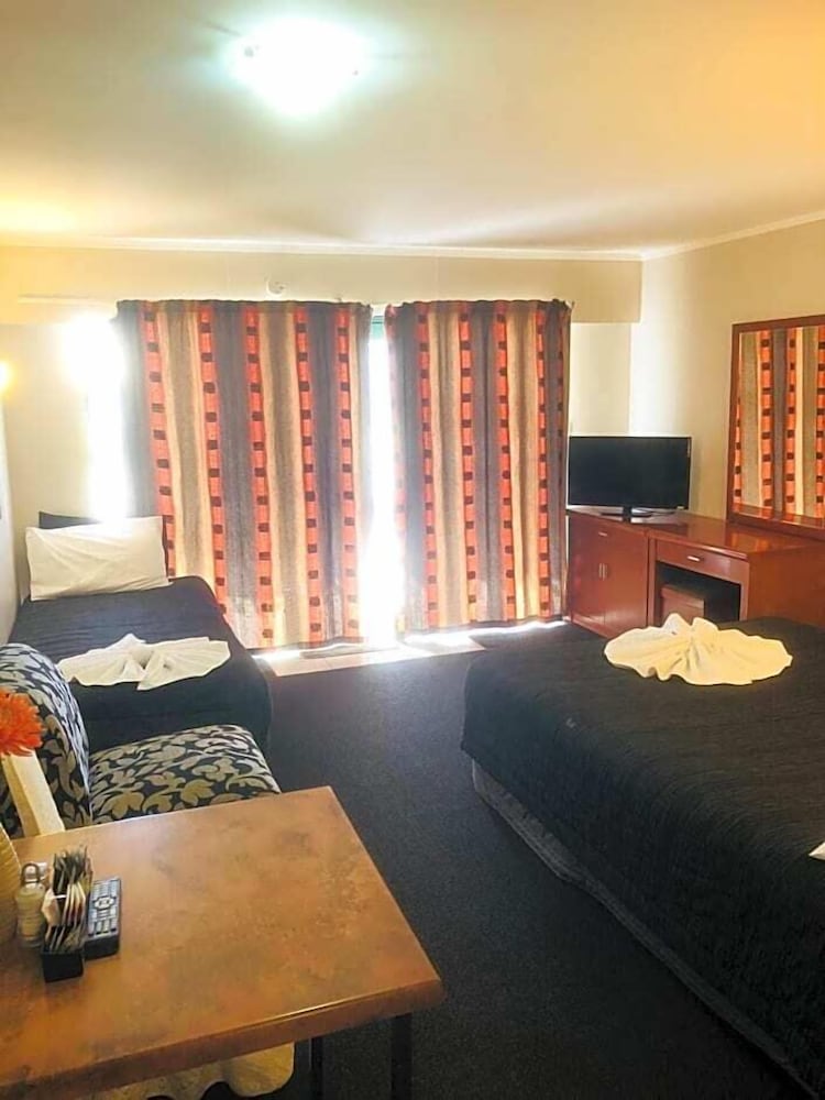 Gateway International Motel 25/38