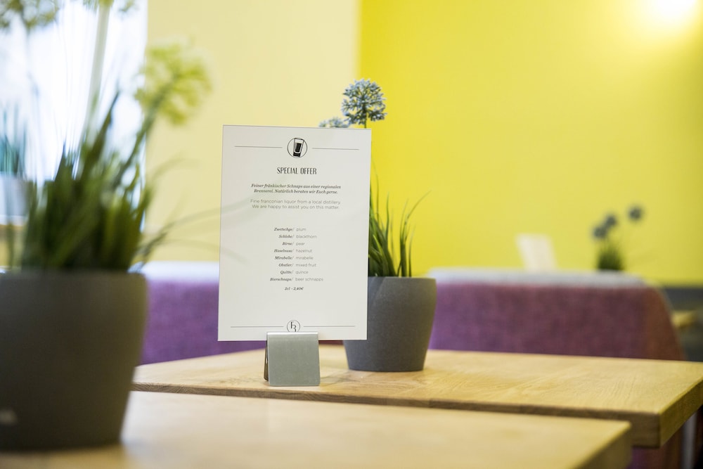 Five Reasons Hotel and Hostel 24/50