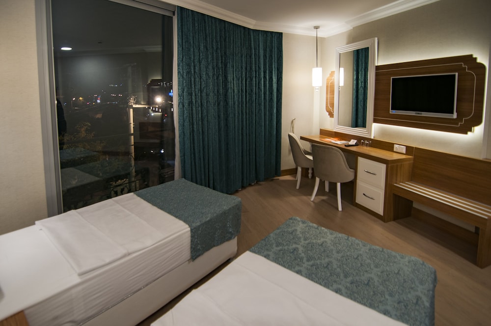 Exelans Hotel & Spa 12/45