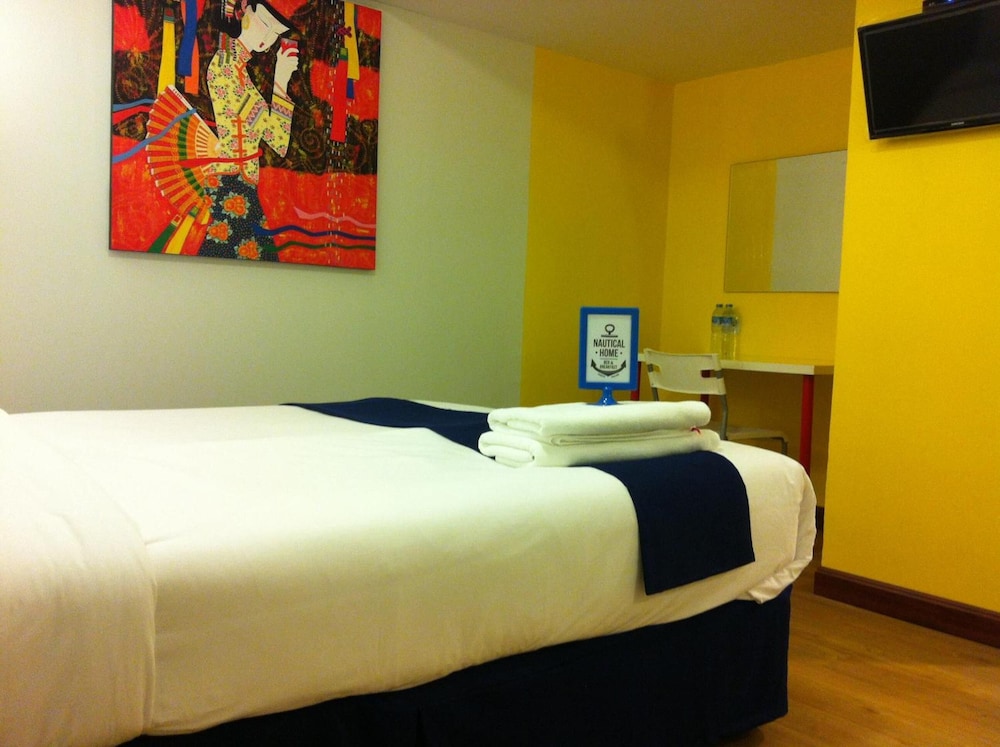 Nautical Home Bed & Breakfast Khaolak 25/68