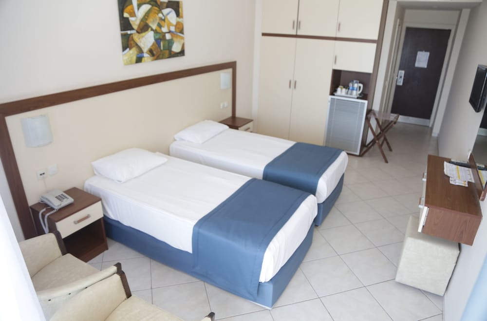 Standard, Twin Beds, Murphy Bed, Sea View