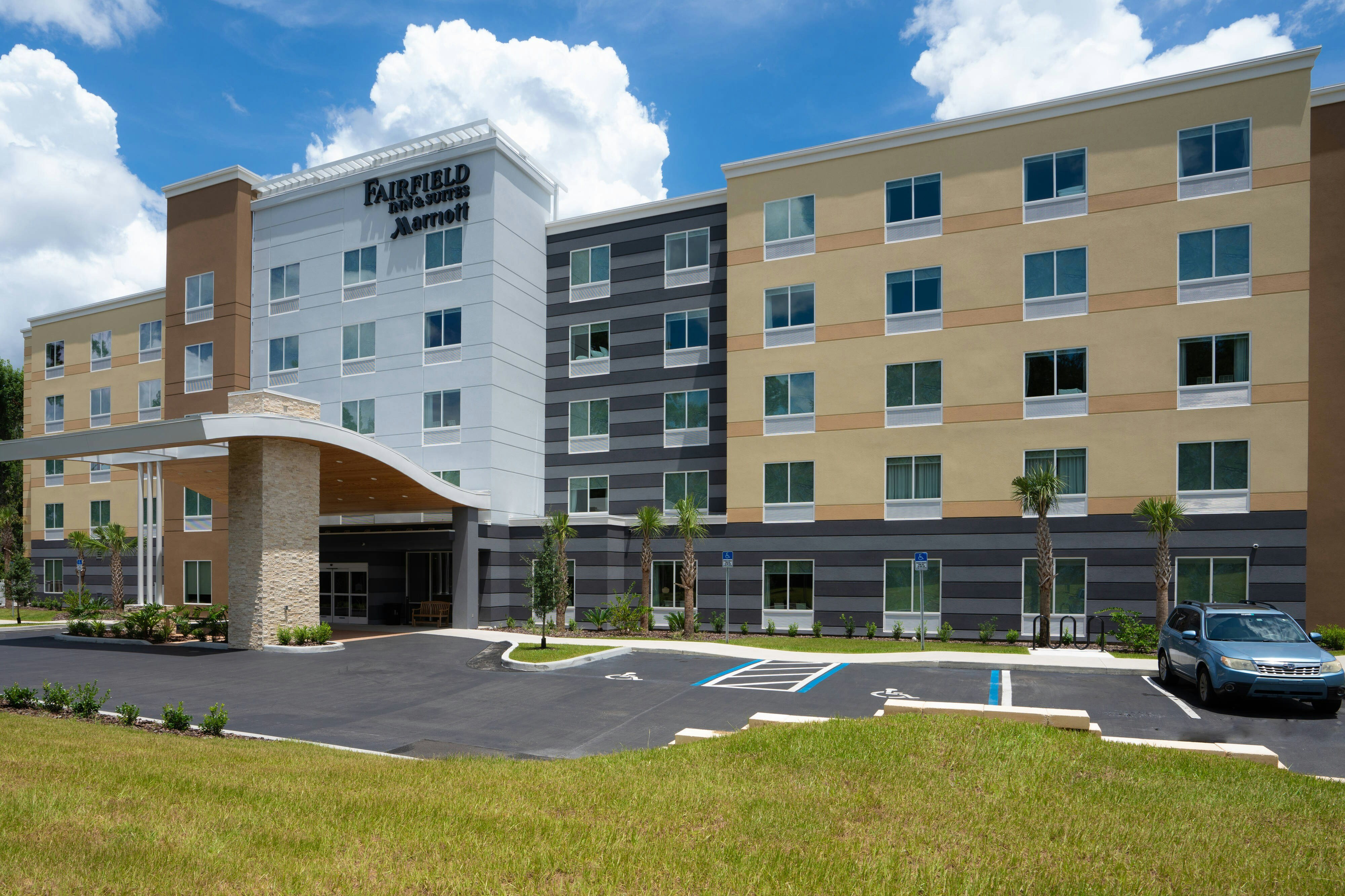 Fairfield Inn Suites Gainesville I 75 18/22