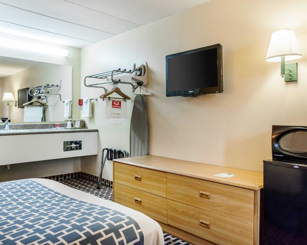 Econo Lodge Franklin - Springboro 25/33
