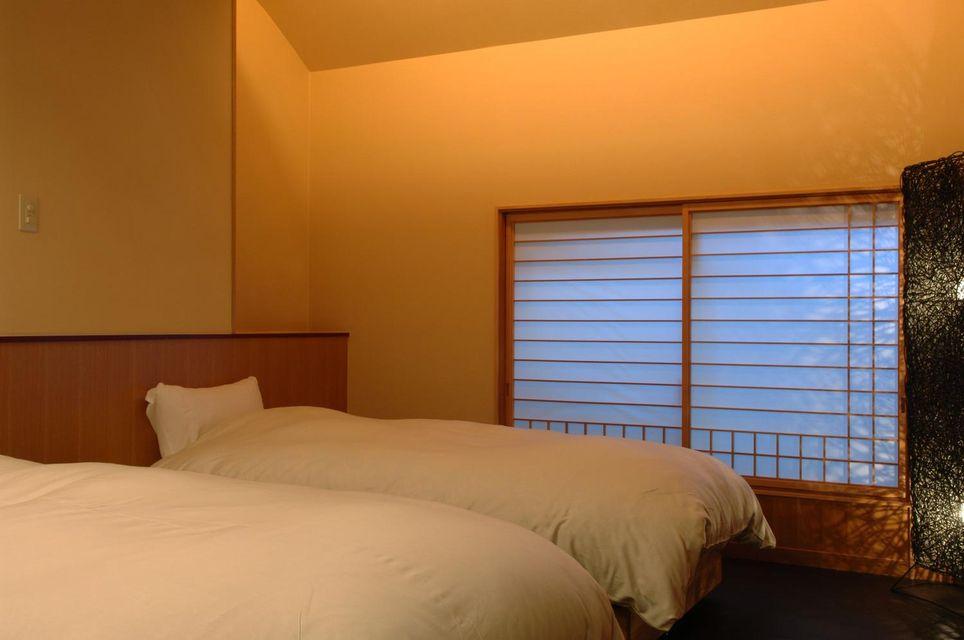 JAPANESE, EXECUTIVE, OUTDOOR BATH