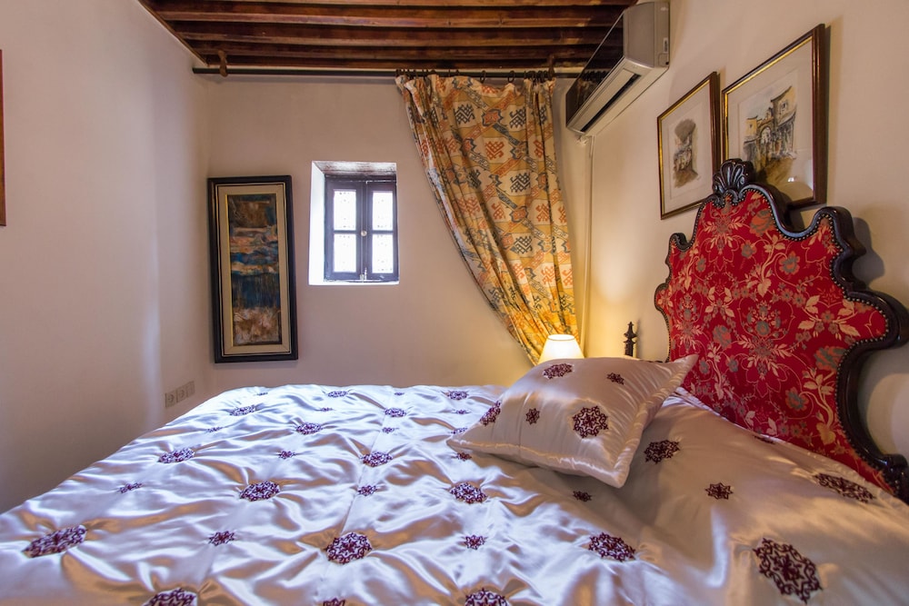 Riad Damia 16/49