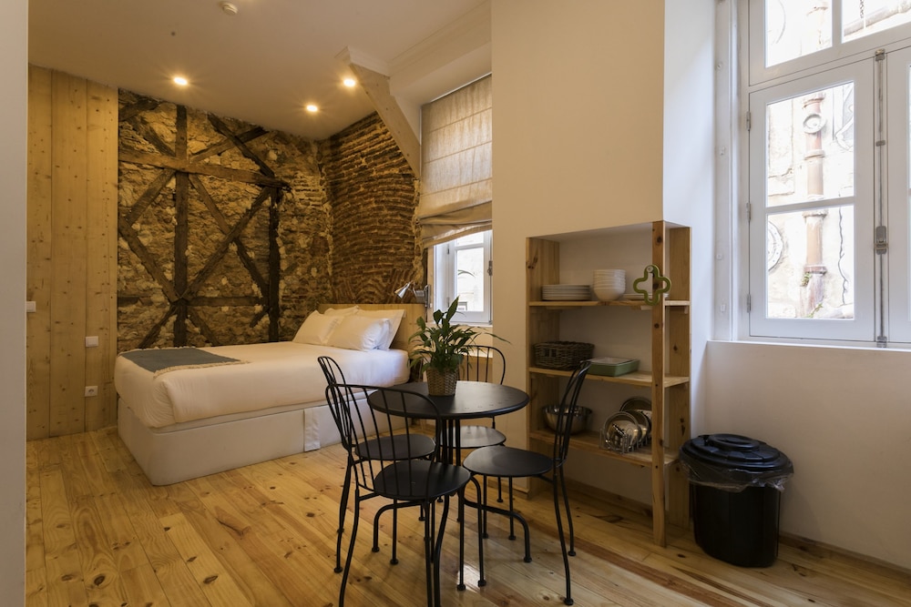 262 BOUTIQUE HOTEL 60/74
