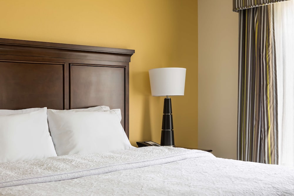 Hampton Inn & Suites Philadelphia Montgomeryville 10/37